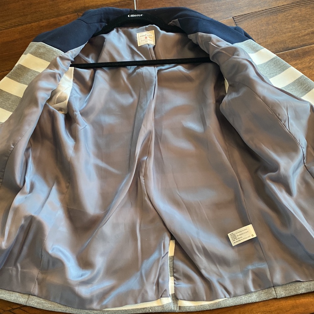 Super cute blazer from gap - Picture 12 of 12